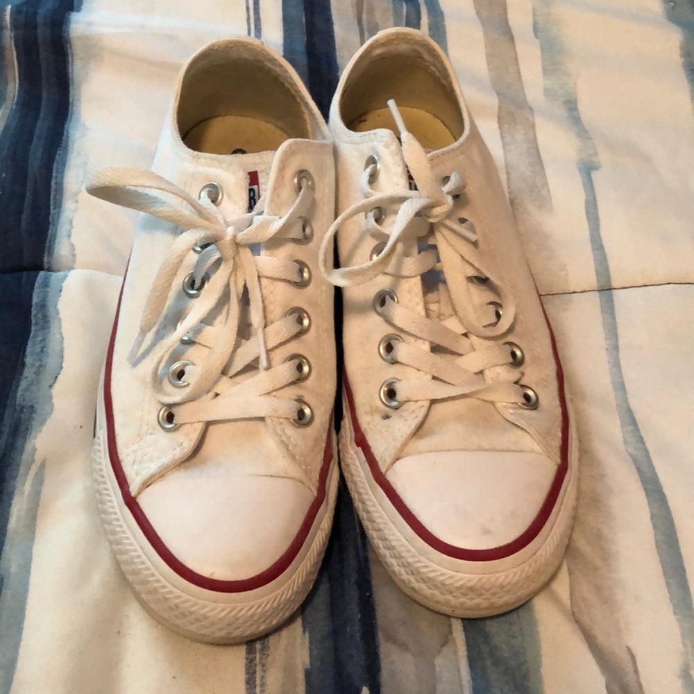 White converse shoes